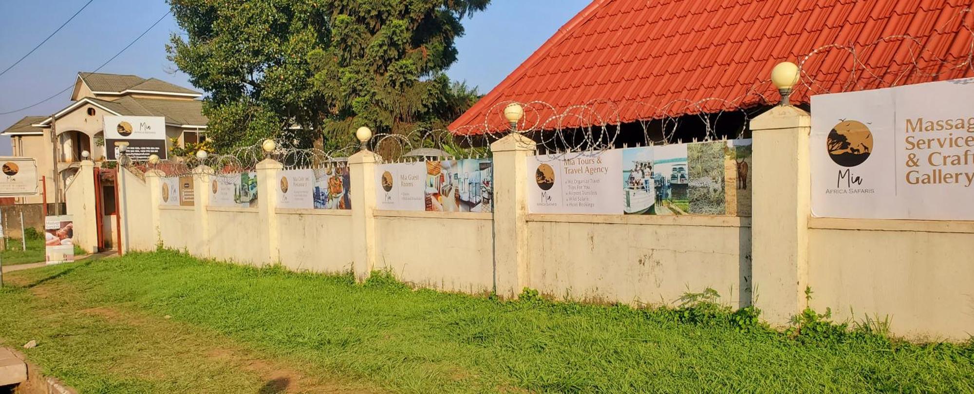 Mia Safari Lodge And Restaurant Entebbe Exterior foto